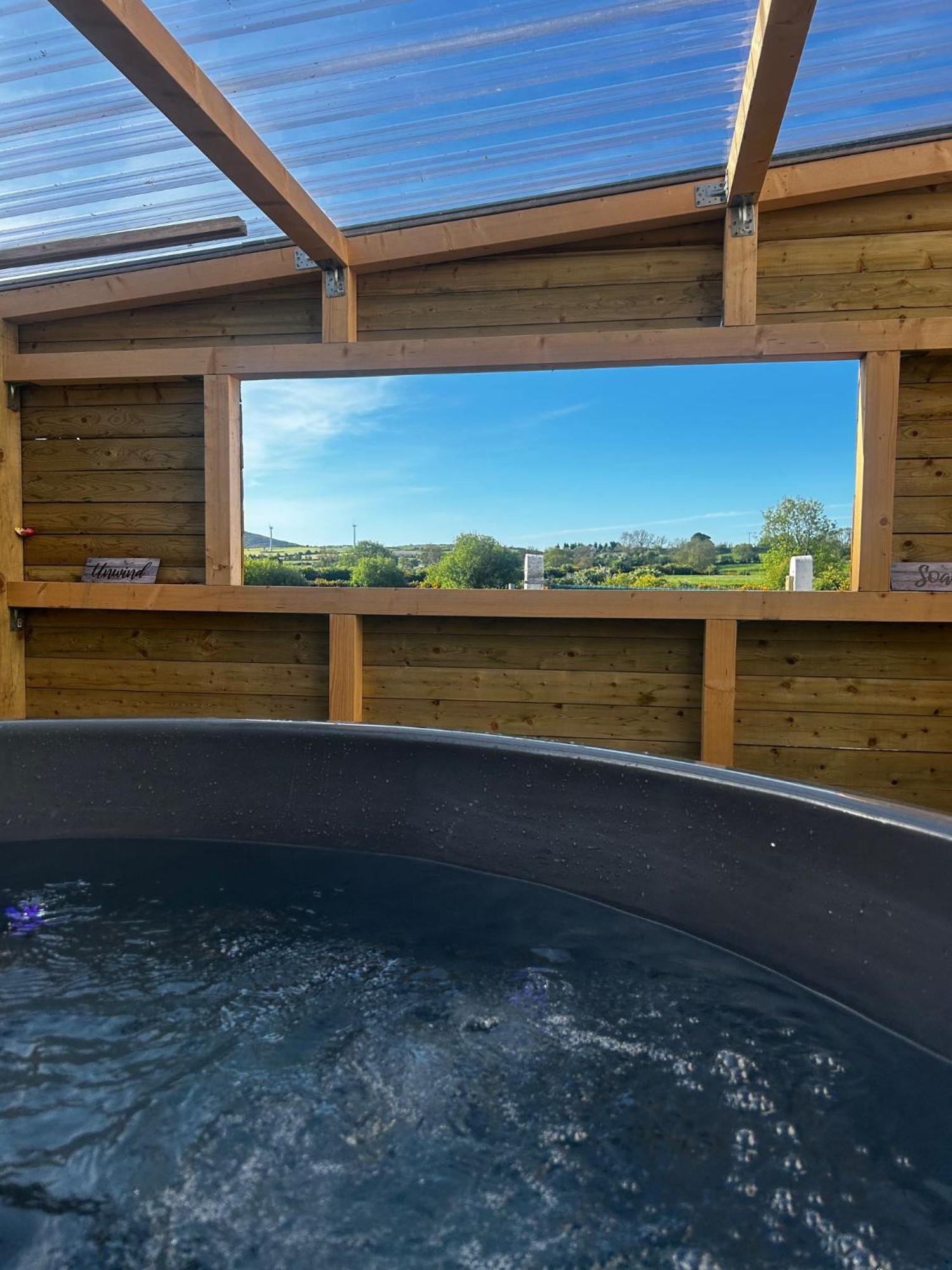 The Alpaca Farmhouse With Hot Tub And Alpaca Experience Included Dromara Eksteriør bilde